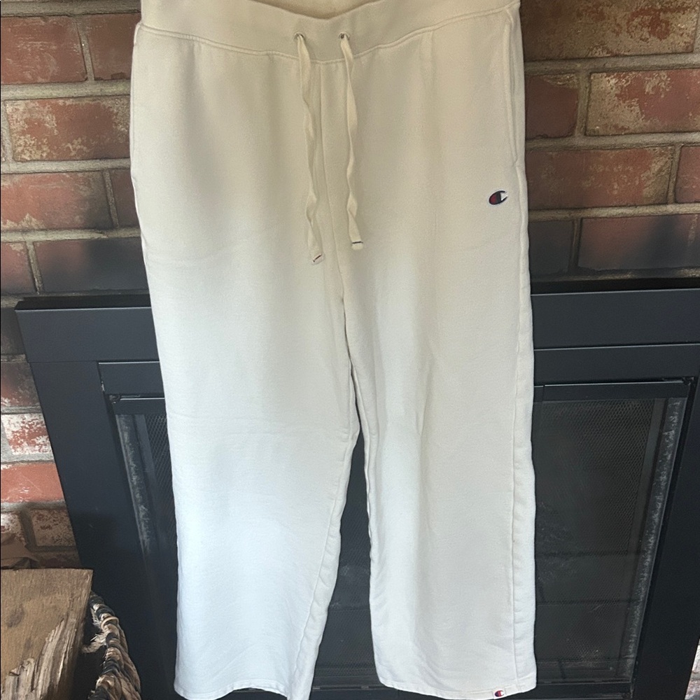 Champion women’s Cream Drawstring Sweatpants